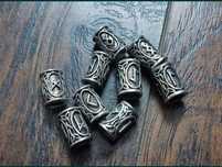 Koraliki do włosów. Kompletny futhark + 20szt