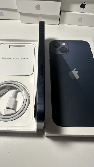 iPhone 13 Midnight 128GB super stan
