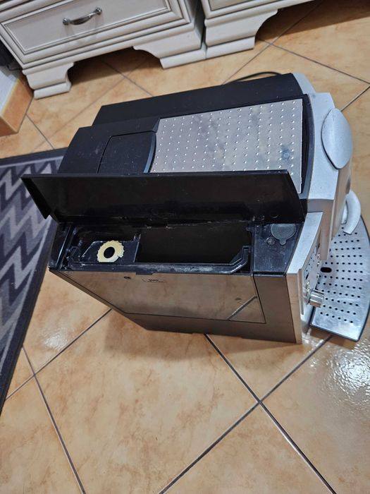 Okazja. Sprzedam ekspres ciśnieniowy JURA IMPRESSA E85