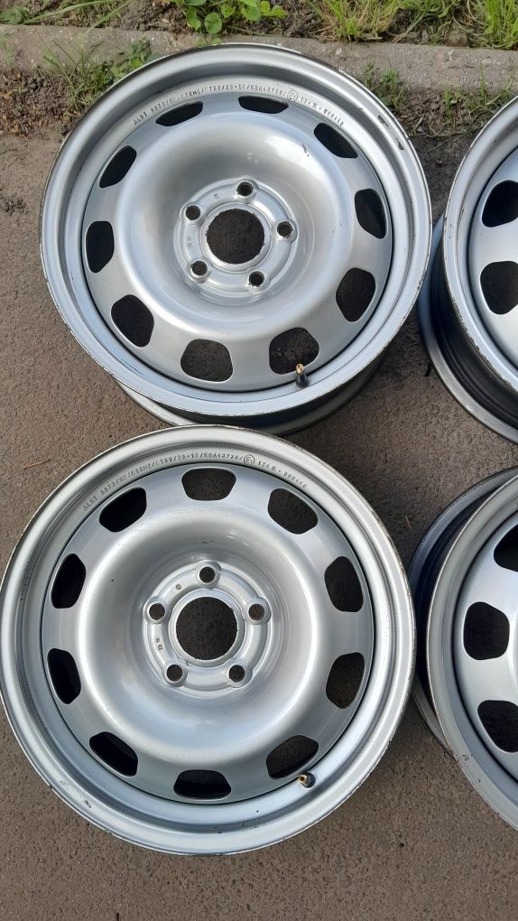 Диски  Рено-Дастер R16 5x114.3 діа 66.1