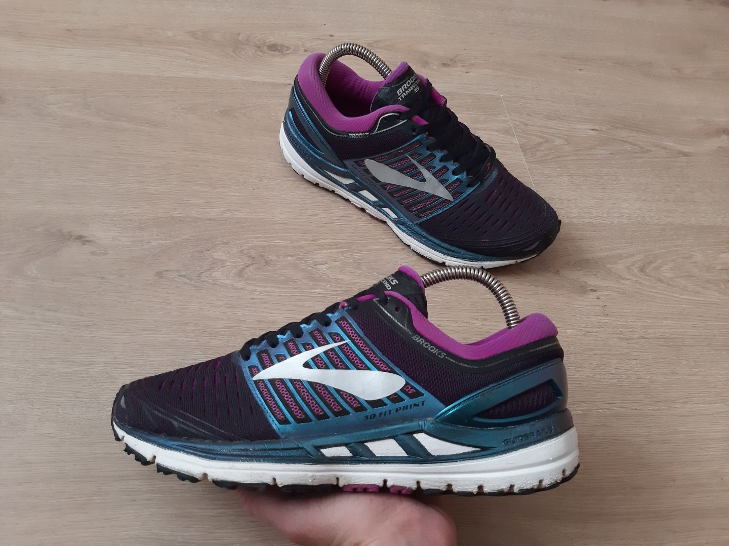 Женские кроссовки Brooks transcend 5 оригинал