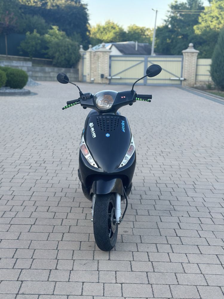 Piaggio zip ( скутер, мопед )