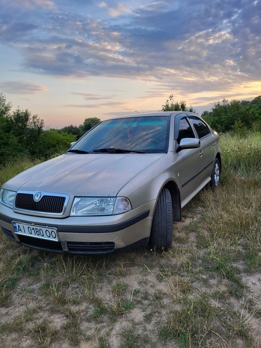 Шкода Октавія Tour 1.8 t.