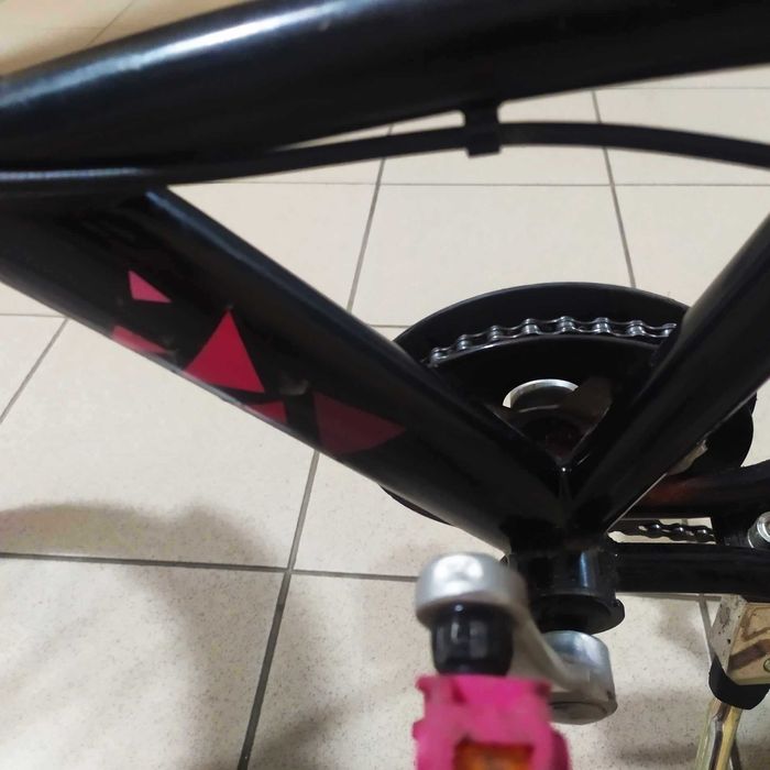 Rower BTWIN 20 cali- dziewczynka + akcesoria w tym kask