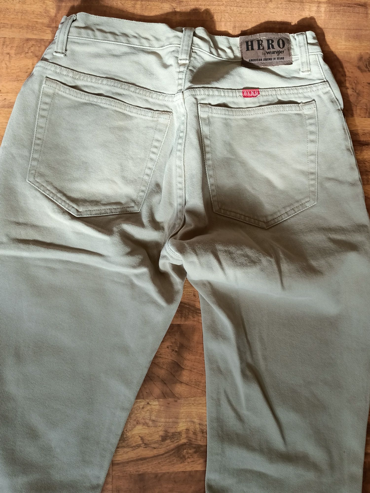 Spodnie Wrangler 32/30, M, beżowe