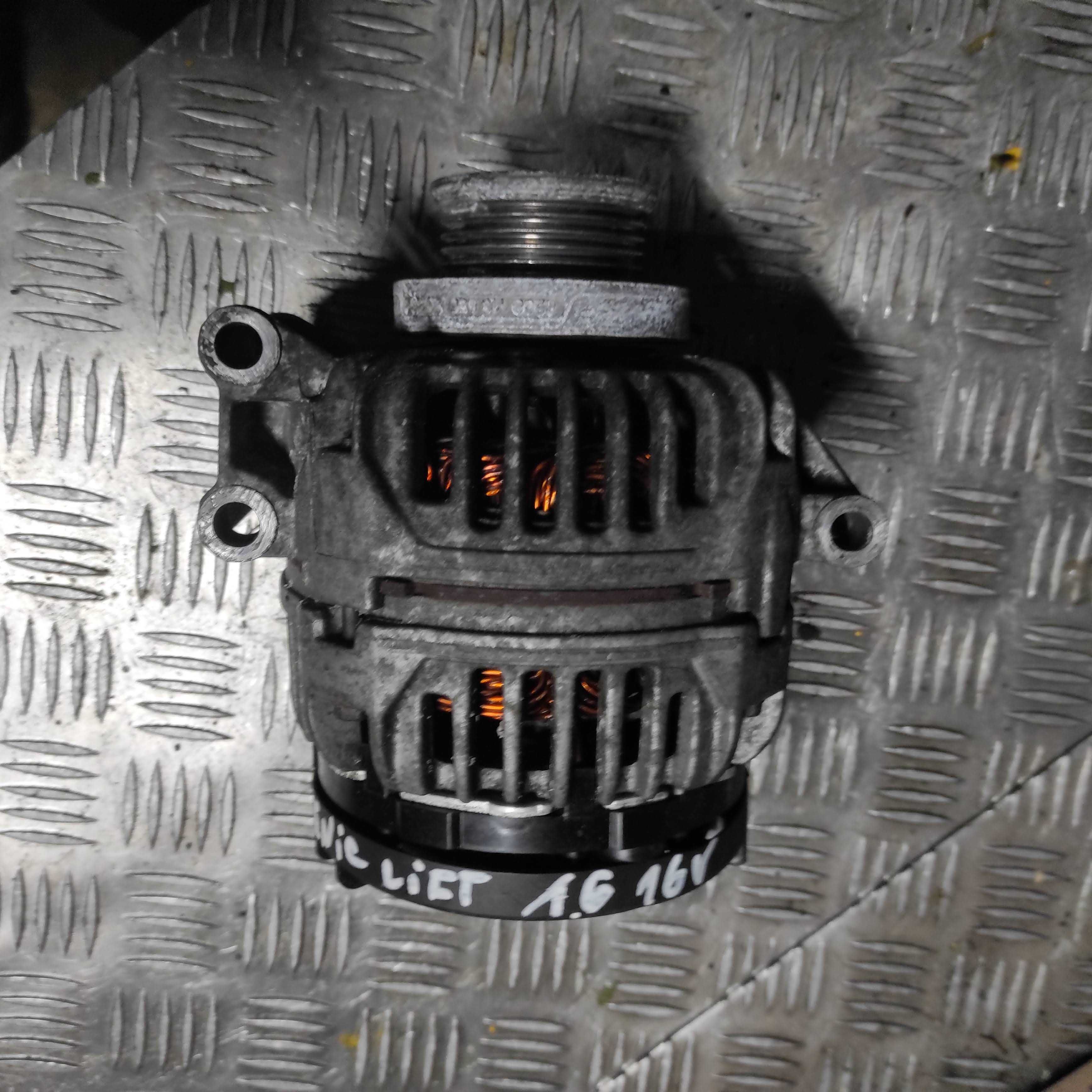Alternator Renault Scenic I Lift 1,6 16 V 0124,325,031