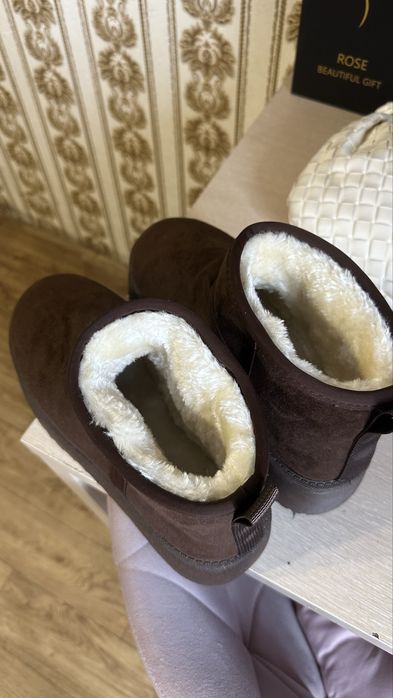 Нові ugg коричневі