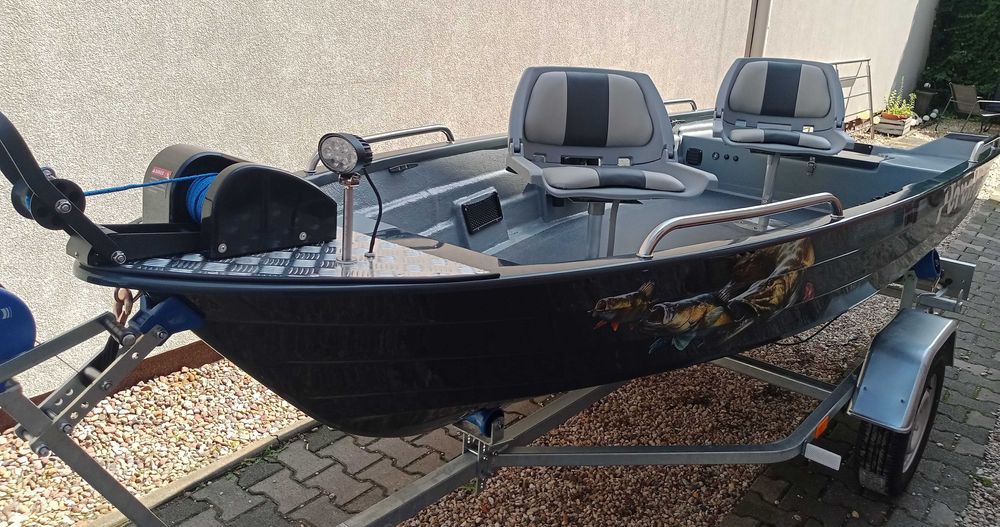 Łódka wędkarska. Łódki, łodzie. Pucharex 390 LUX MULTI DECK.