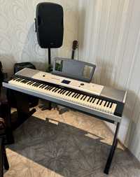 Піаніно електронне (цифрове фортепіано), синтезатор