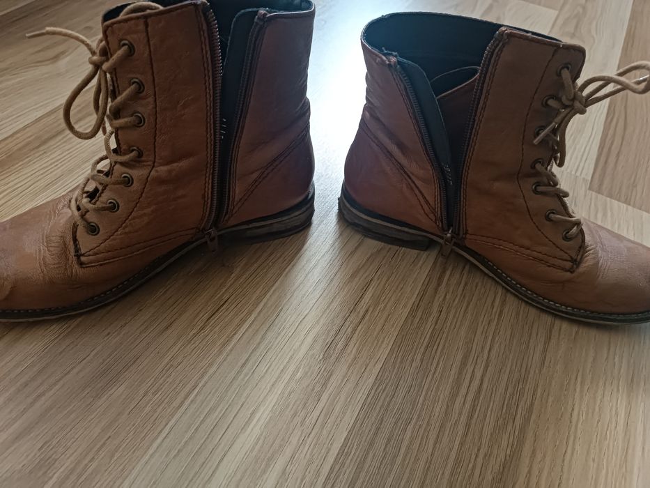 Botki  półbuty r 39 SPM