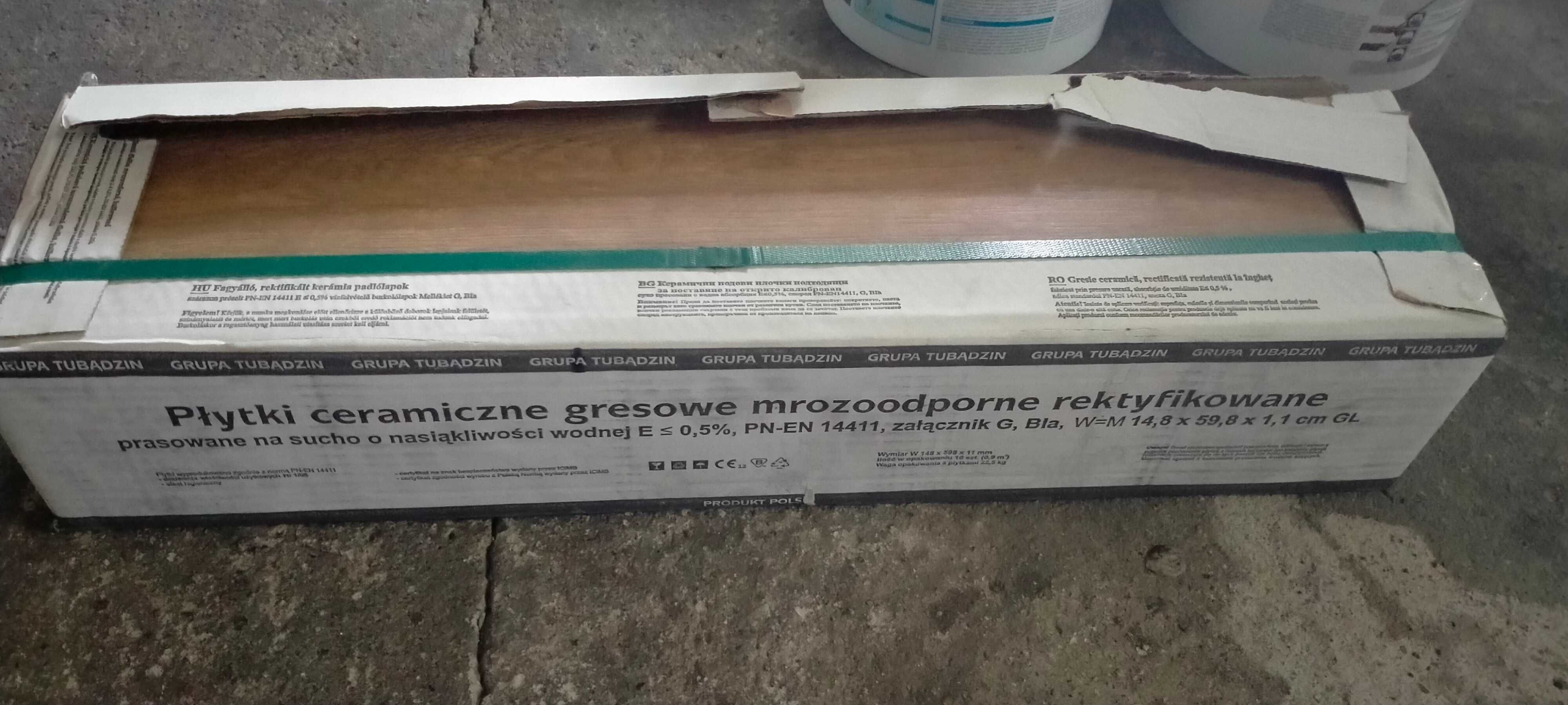 Płytki podłogowe Domino Walnut Brown STR 59,8x14,8 cm