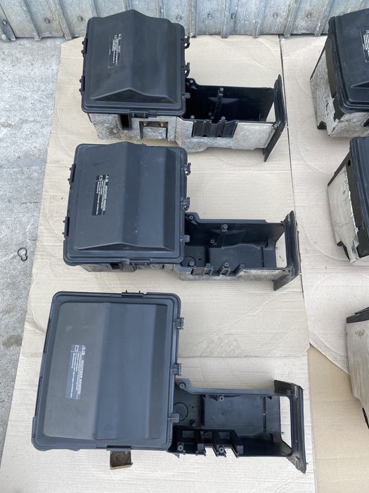 Корпус блока предохранителів на Mercedes-Benz VITO W639.