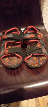Sandałki profilowane chłopiece