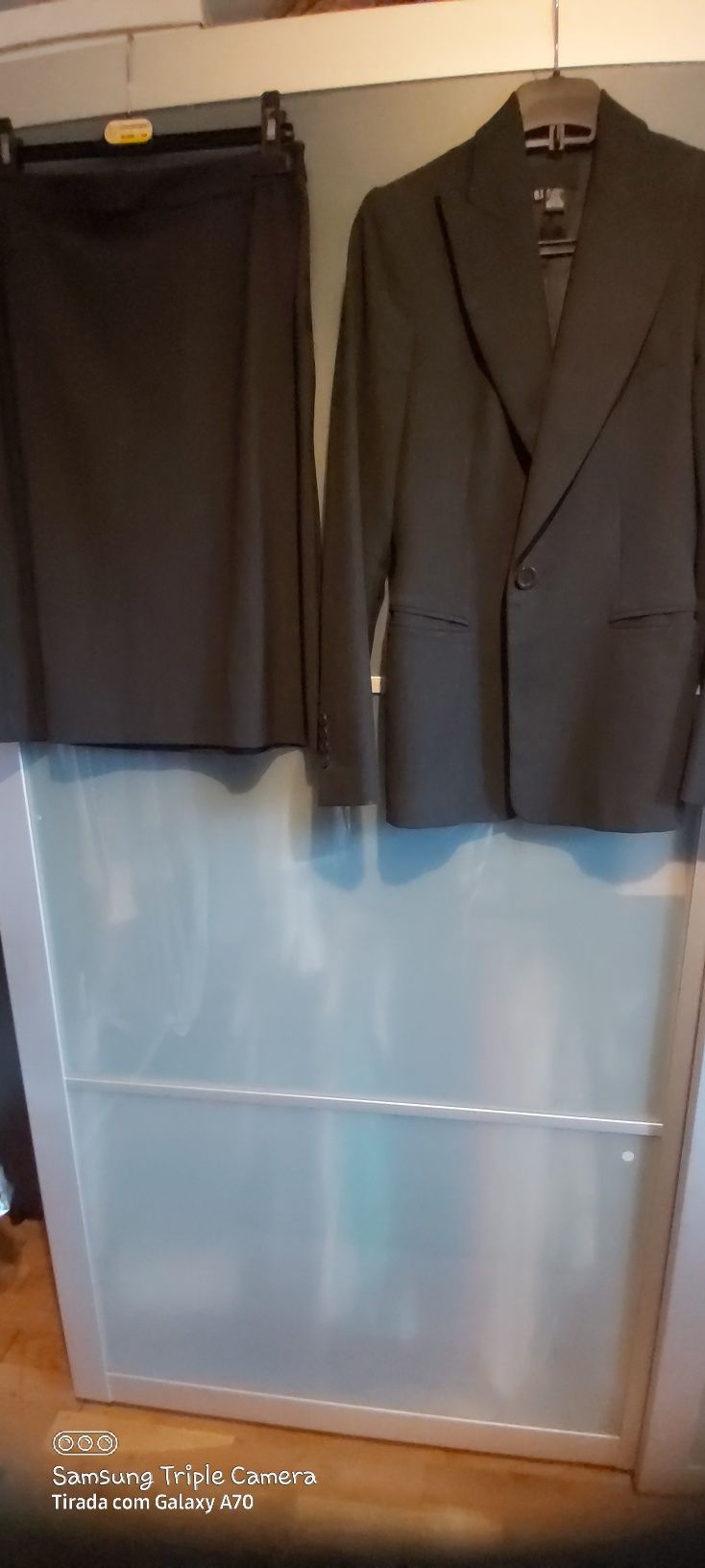 Fato de blazer cintado e saia ligeiro envaze, ZARA WOMAN, 36/38, cinza