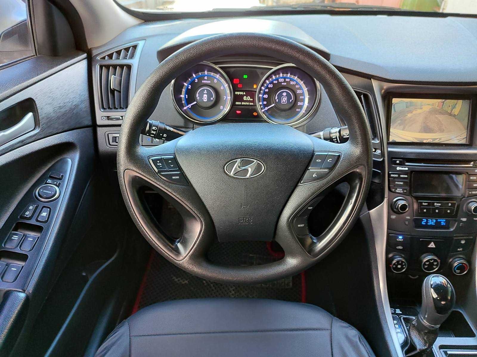 Hyundai Sonata 2012