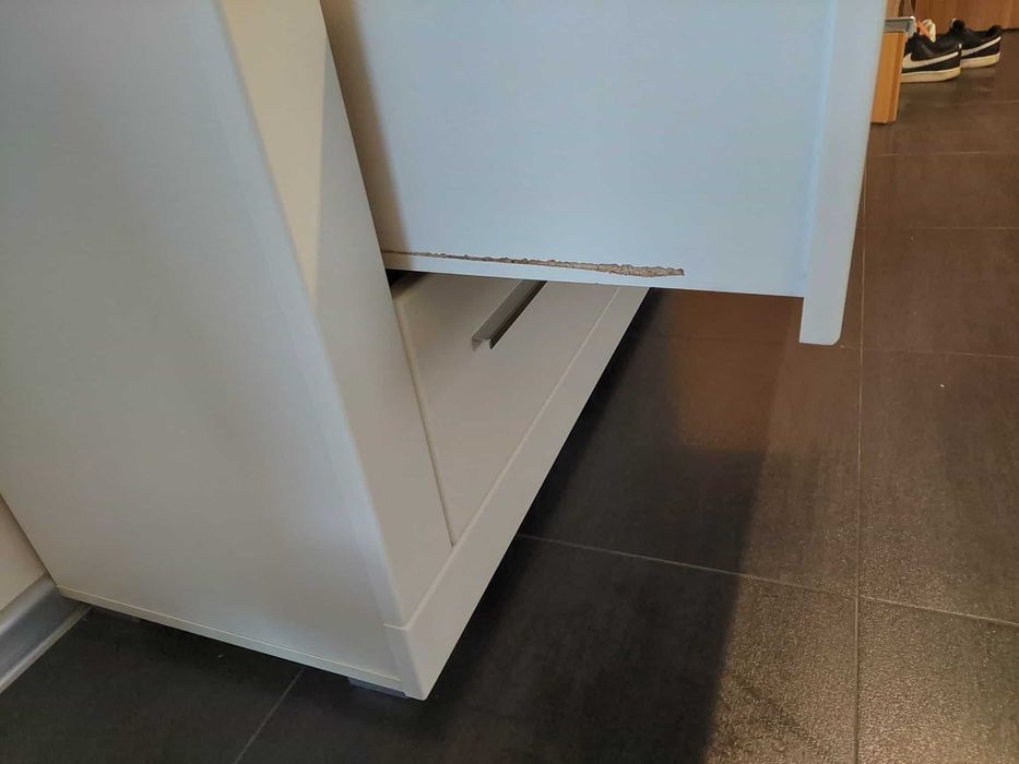 Zestaw białych mebli Snow Szafa + komoda+ regał