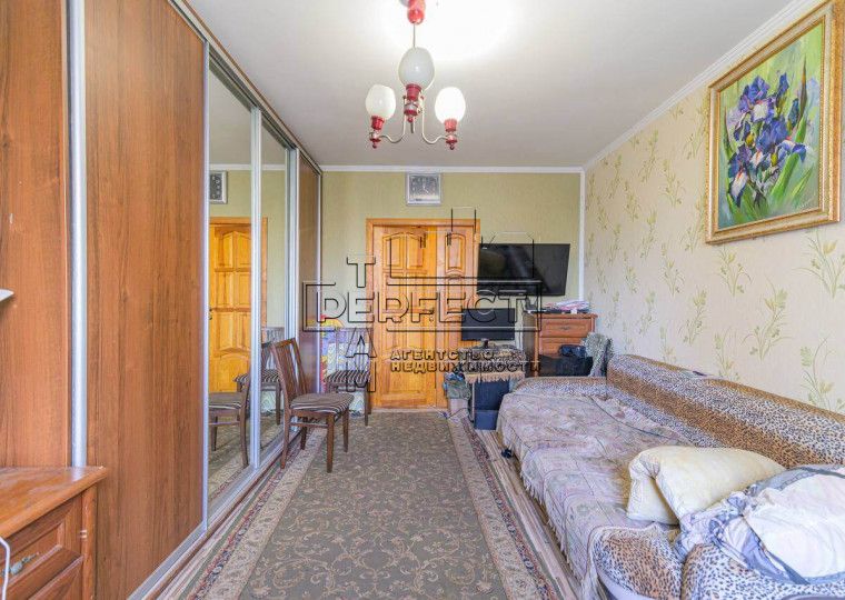 Продаж 2к.кв., Оноре де Бальзака 79 /  Оноре де Бальзака 79