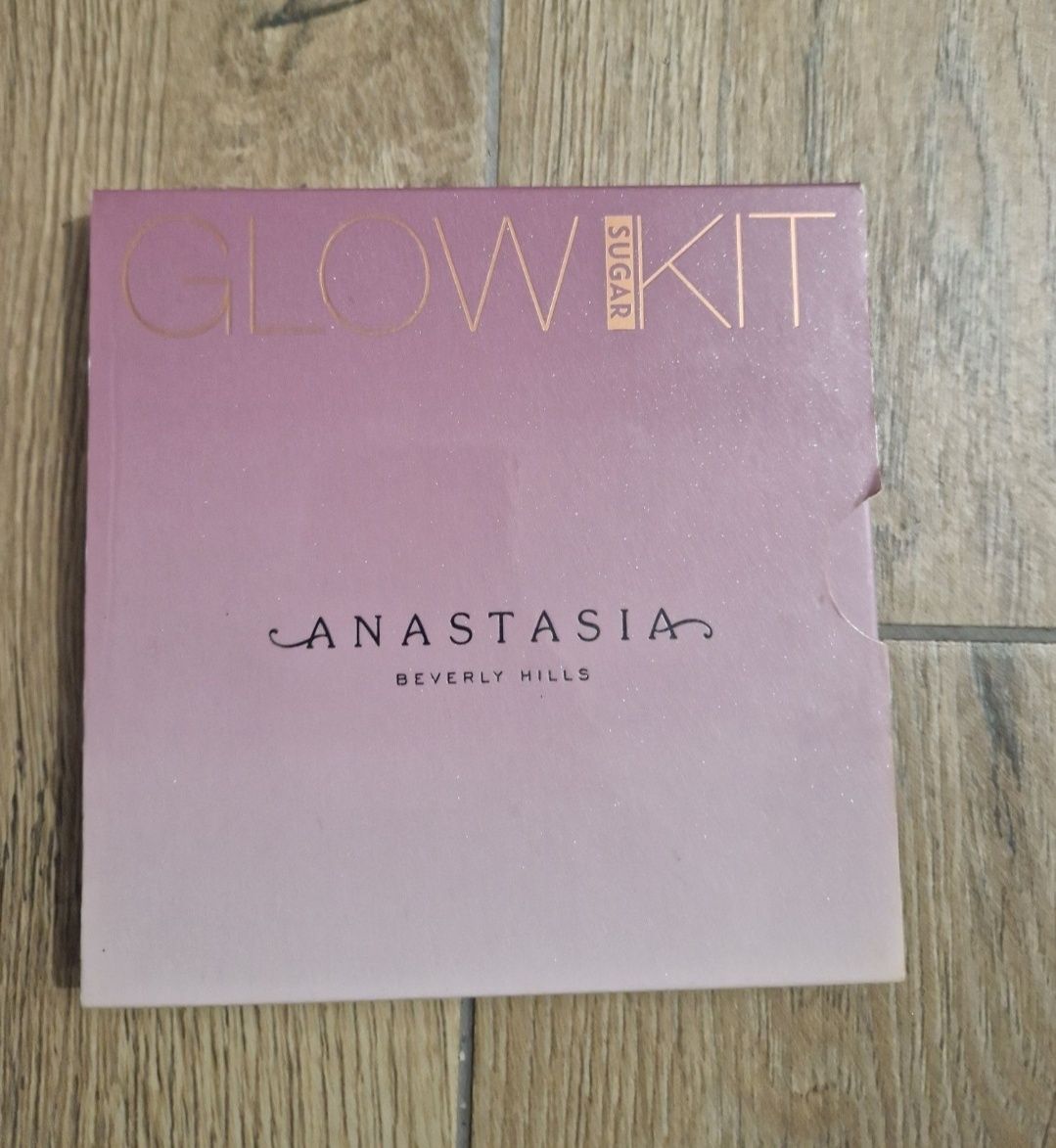 Anastasia Beverly Hills rozświetlacze