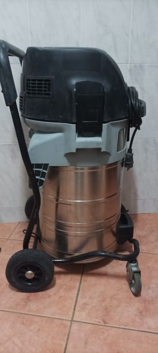 Aspirador Nilfisk IVB 9