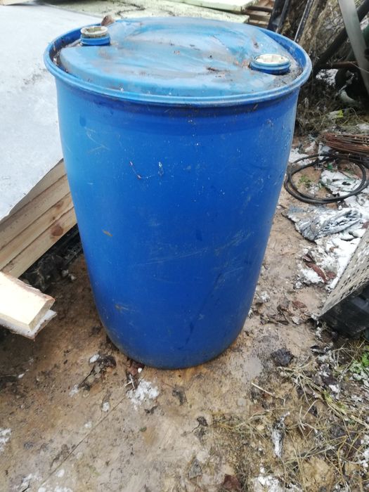 Бочка пластікова