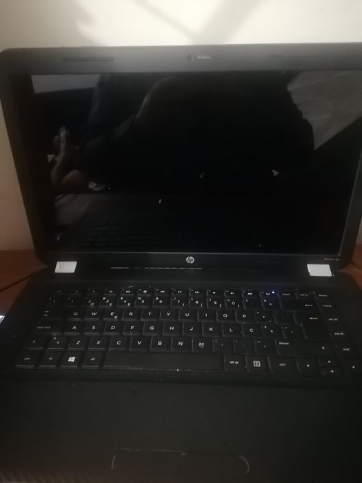 Portátil hp sem bateria ligado apenas na corrente