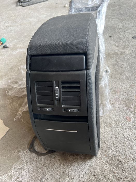 Торпеда консоль Панель підлокітник Skoda A5 Шкода А5