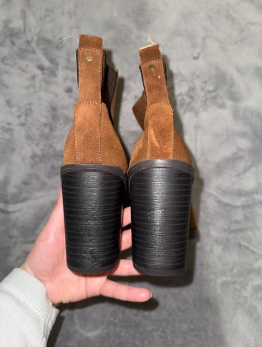 Черевички з натуральної замші