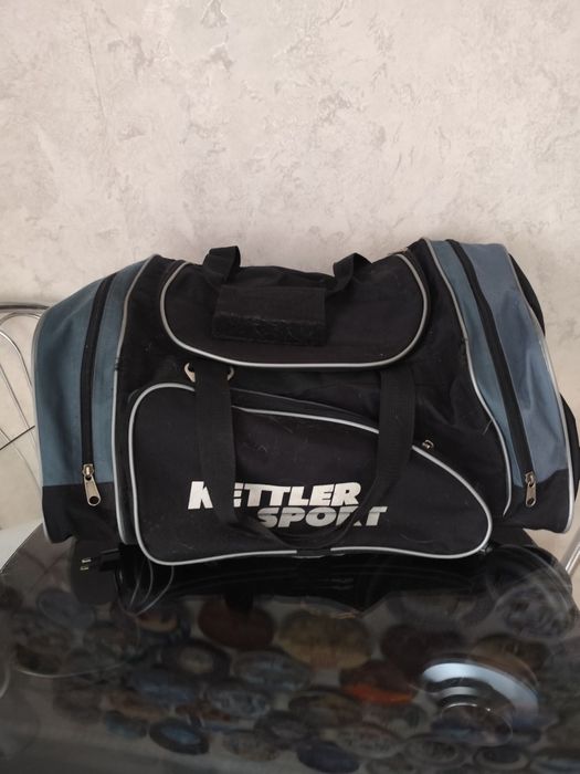 Сумка спортивна через плечо