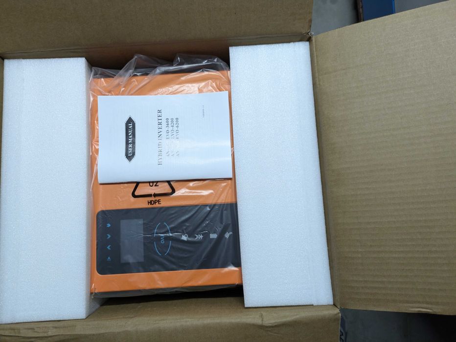 Гібридний сонячний інвертор SCI-EVO-4200