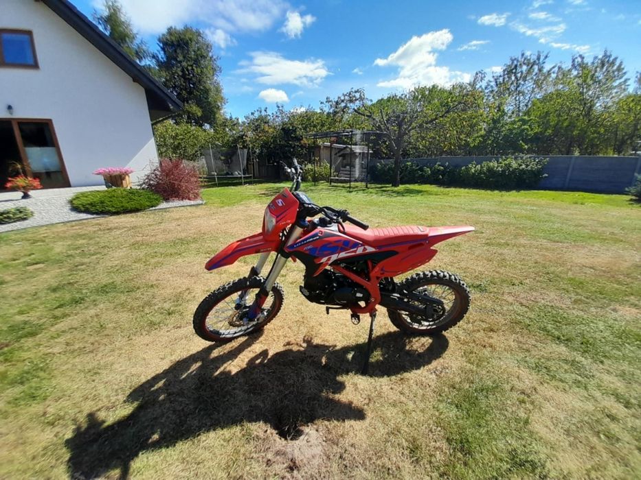 Asix Lizard 125 cc