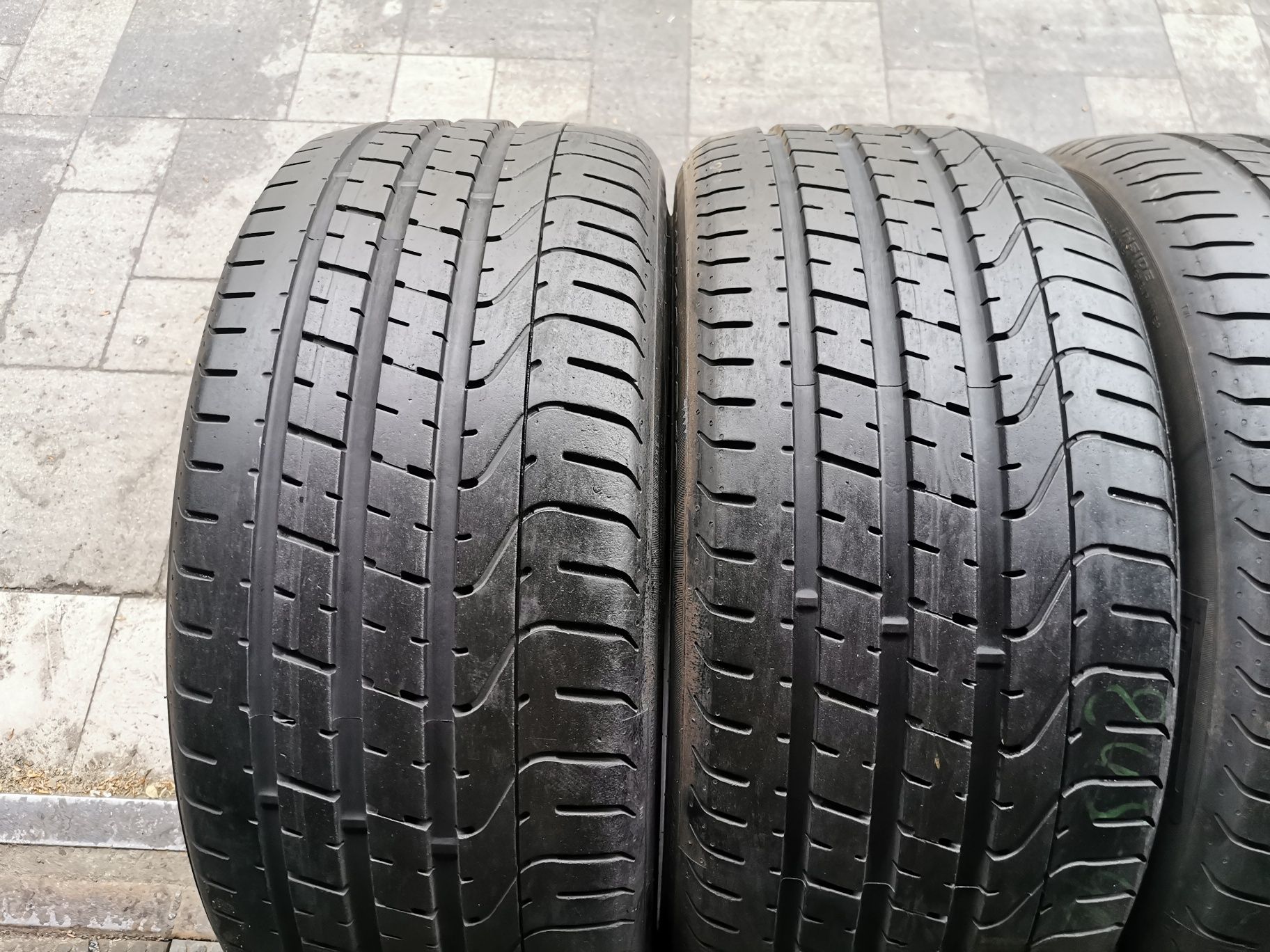 Разноширокие шины 245/40 R19 275/35 R19 Pirelli