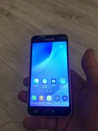 Продам телефон Samsung J3 ,J320