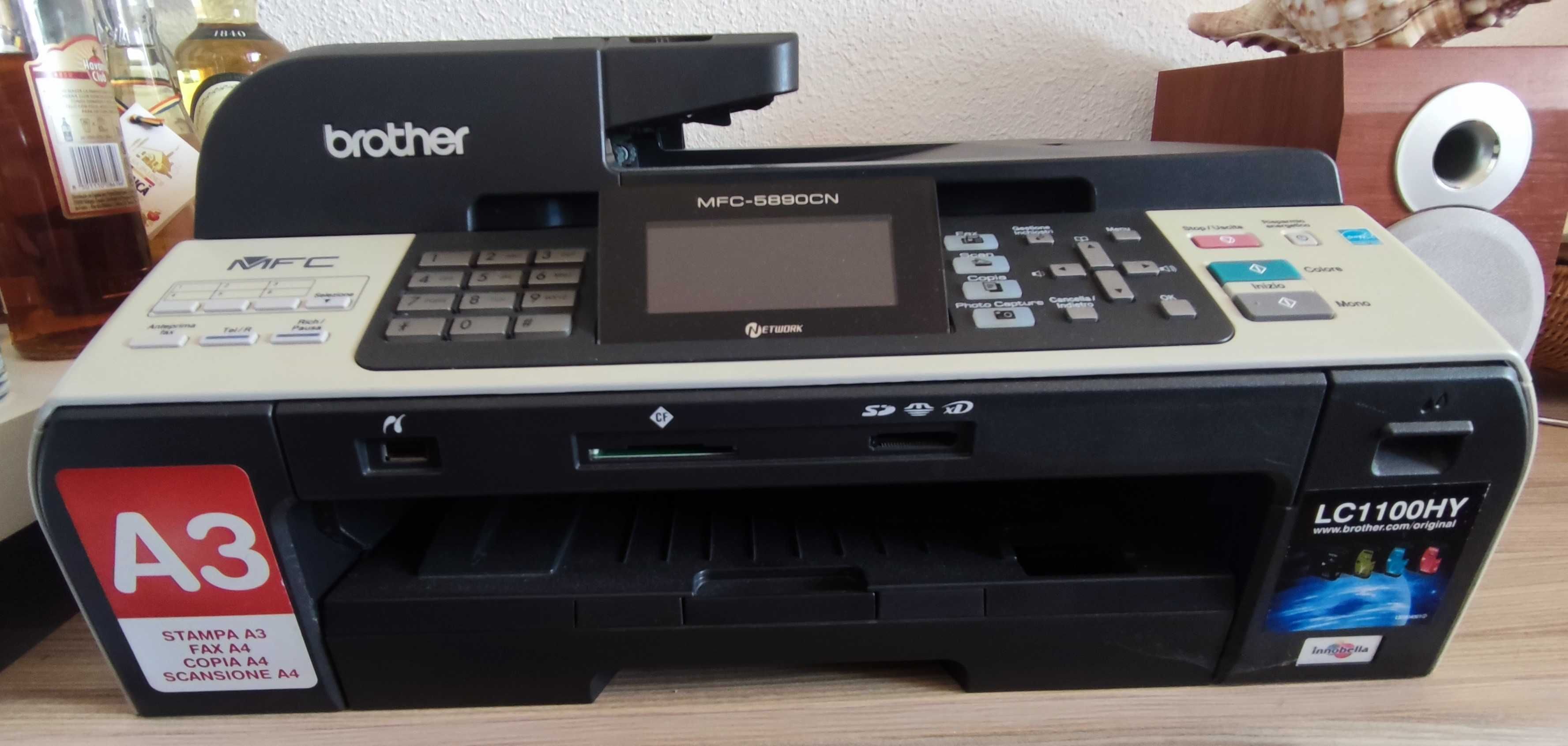 Impressora Brother MFC-5890CN - Para peças ou reparação