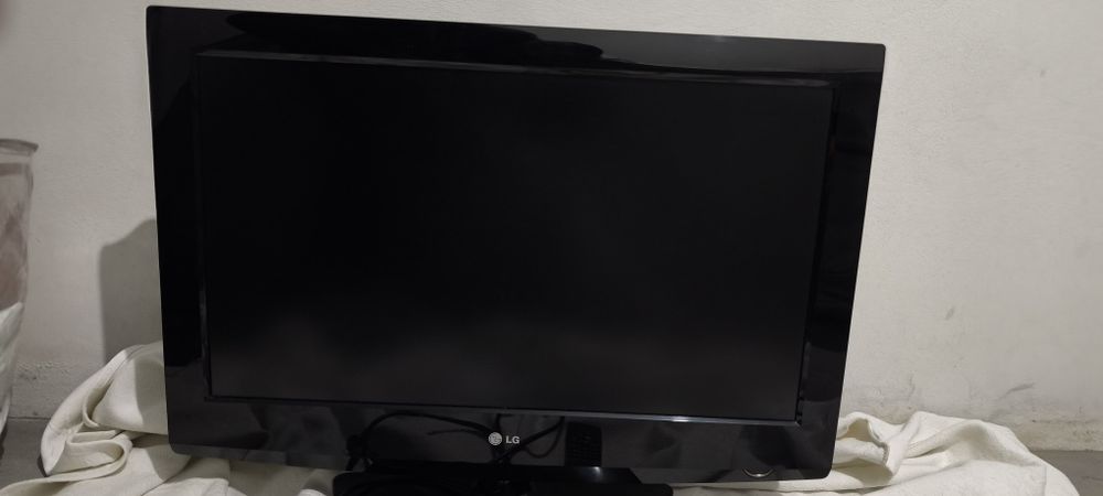 TV LG em bom estado