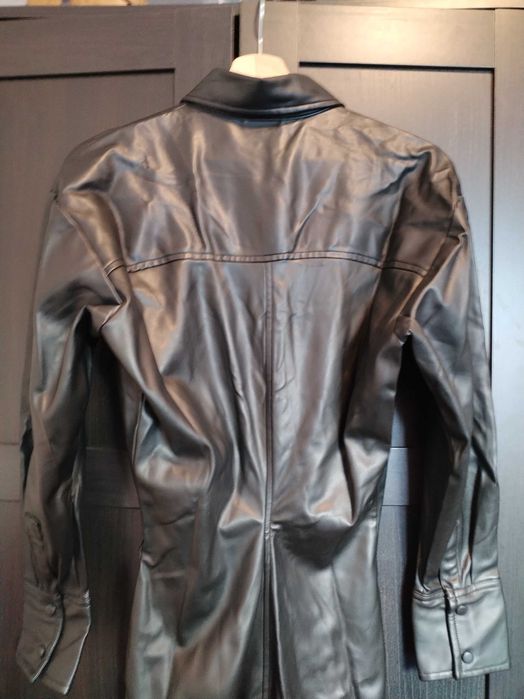 Vestido couro sintético