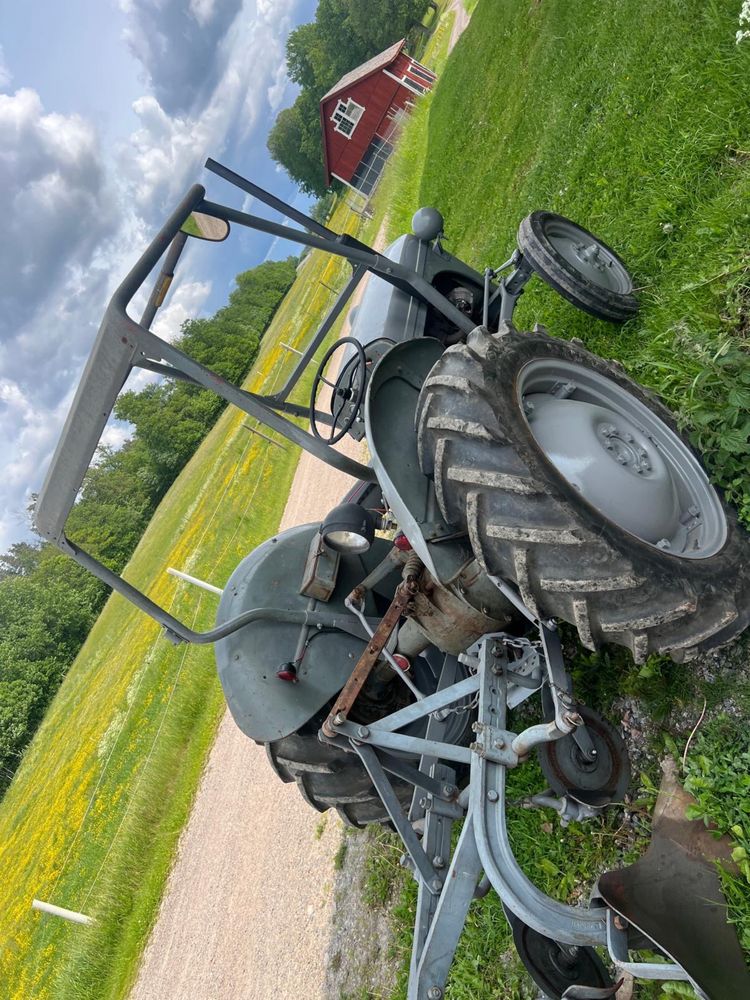 Massy ferguson gralle nie johandeere zetor claas ursus