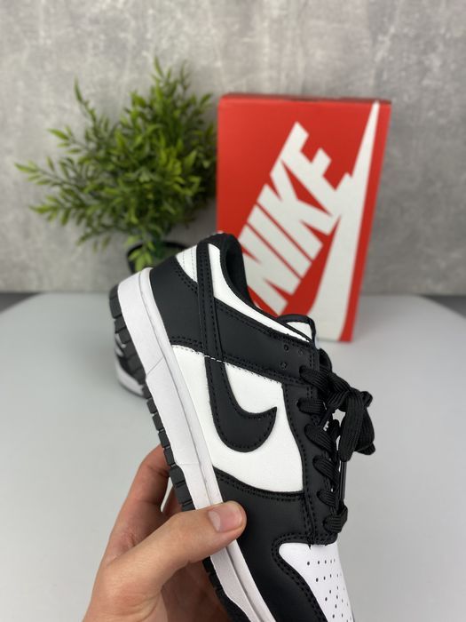 Skórzane sneakersy Nike Dunk Low Panda r 38 – klasyka w czerni i bieli