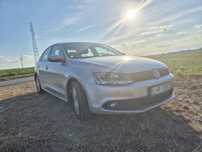 Volkswagen Jetta 1.6TDI, 2013r