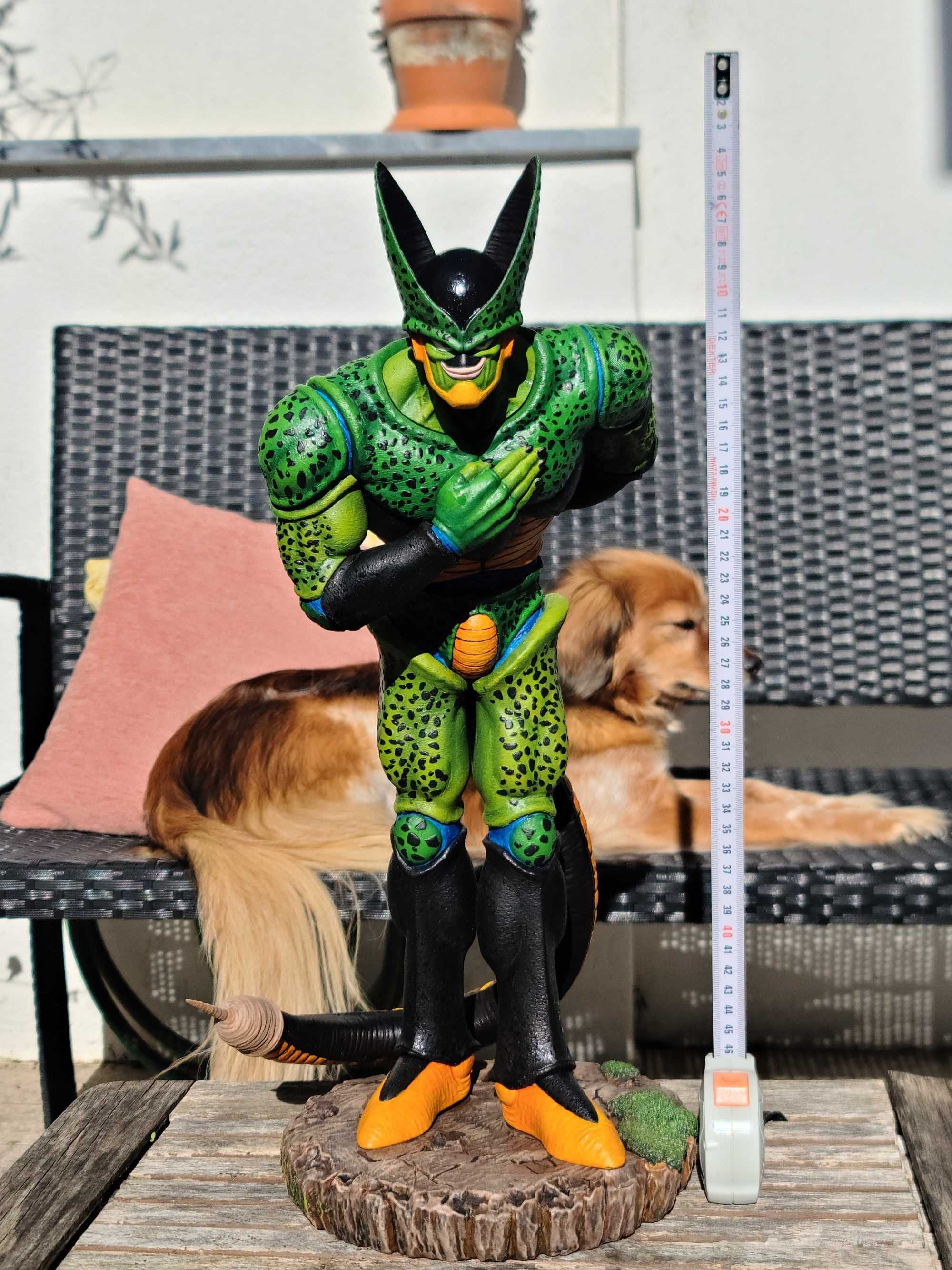 Estátua PLA Semi-Perfect Cell Dragon Ball Z Escala 1/6