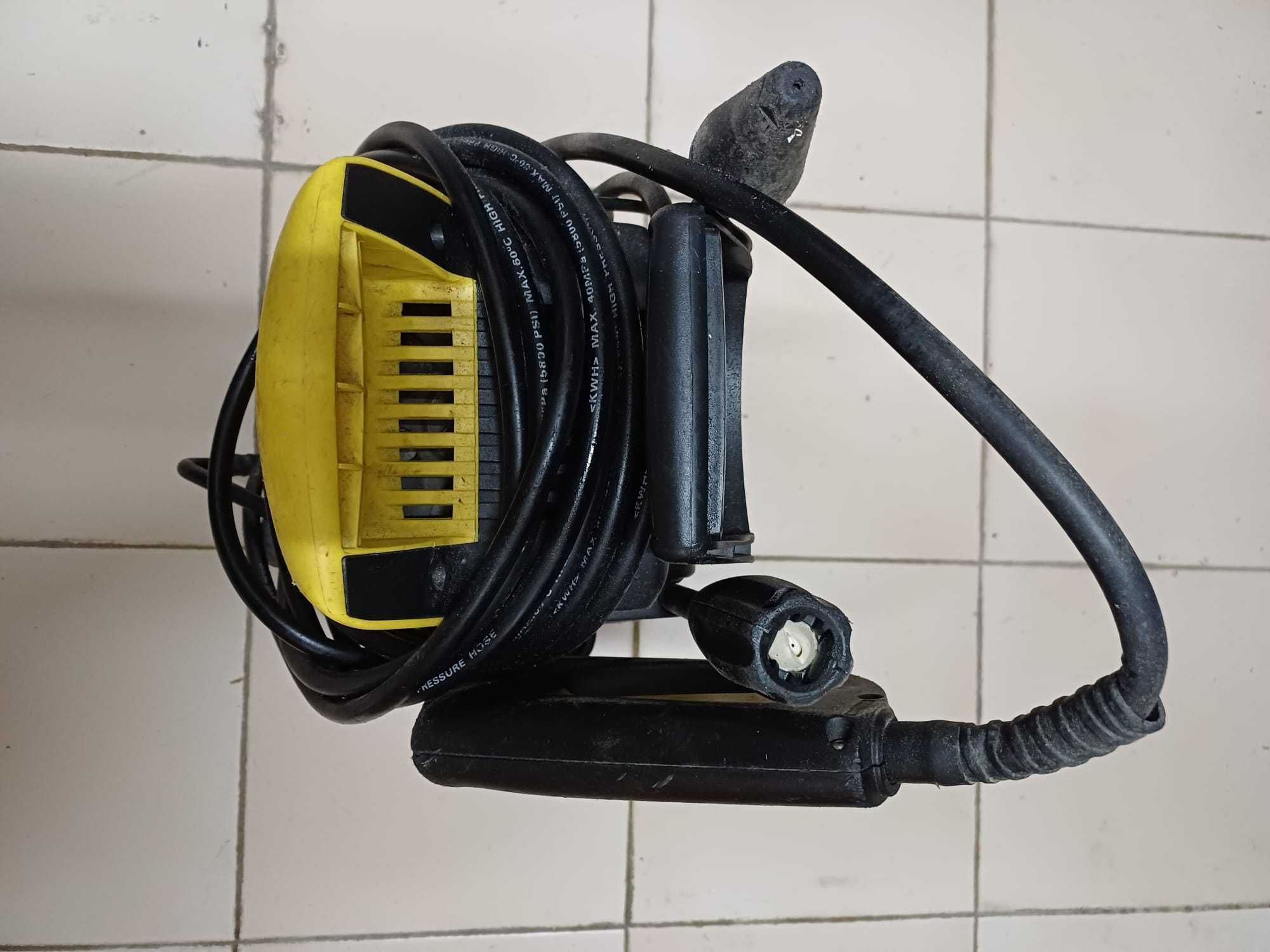 Karcher K 2.99 - Lava Jato Profissional com Mangueira de Pressão Nova)
