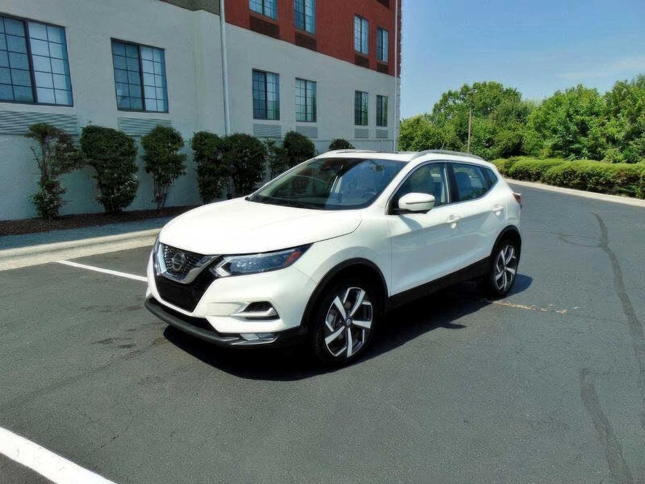 Nissan Rogue      2021