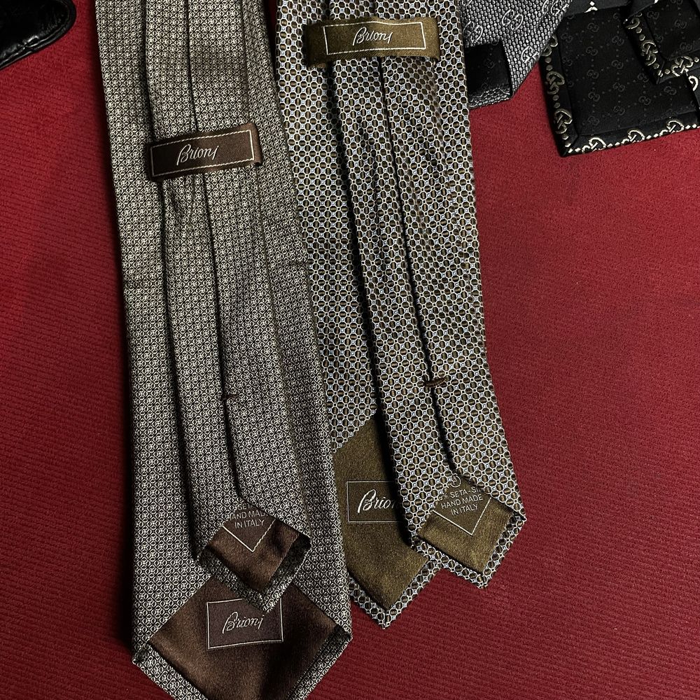 Шовкаві галстуки hermes gucci ferragamo mcqueen