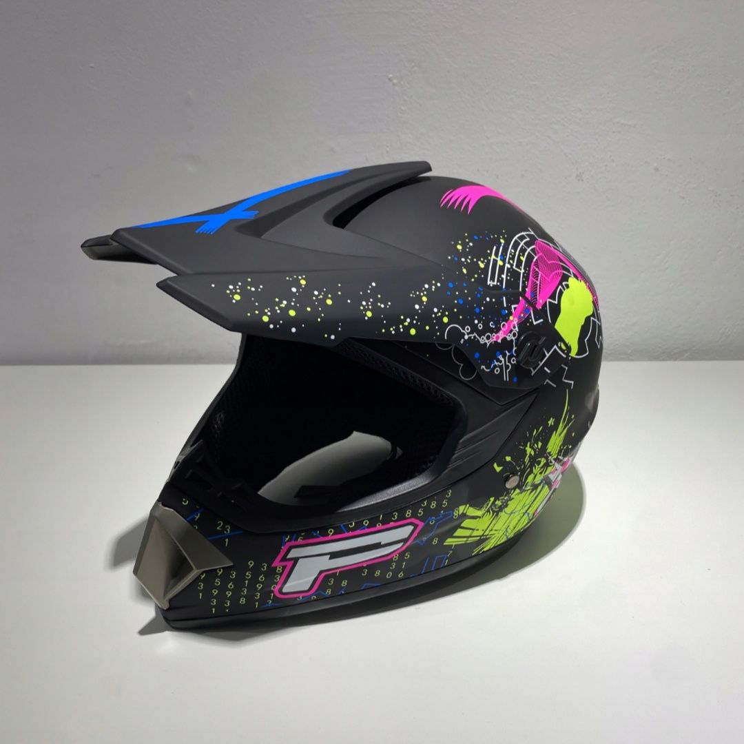 sprzedam kask enduro crossowy w rozmiarze M ma 1 tegodna