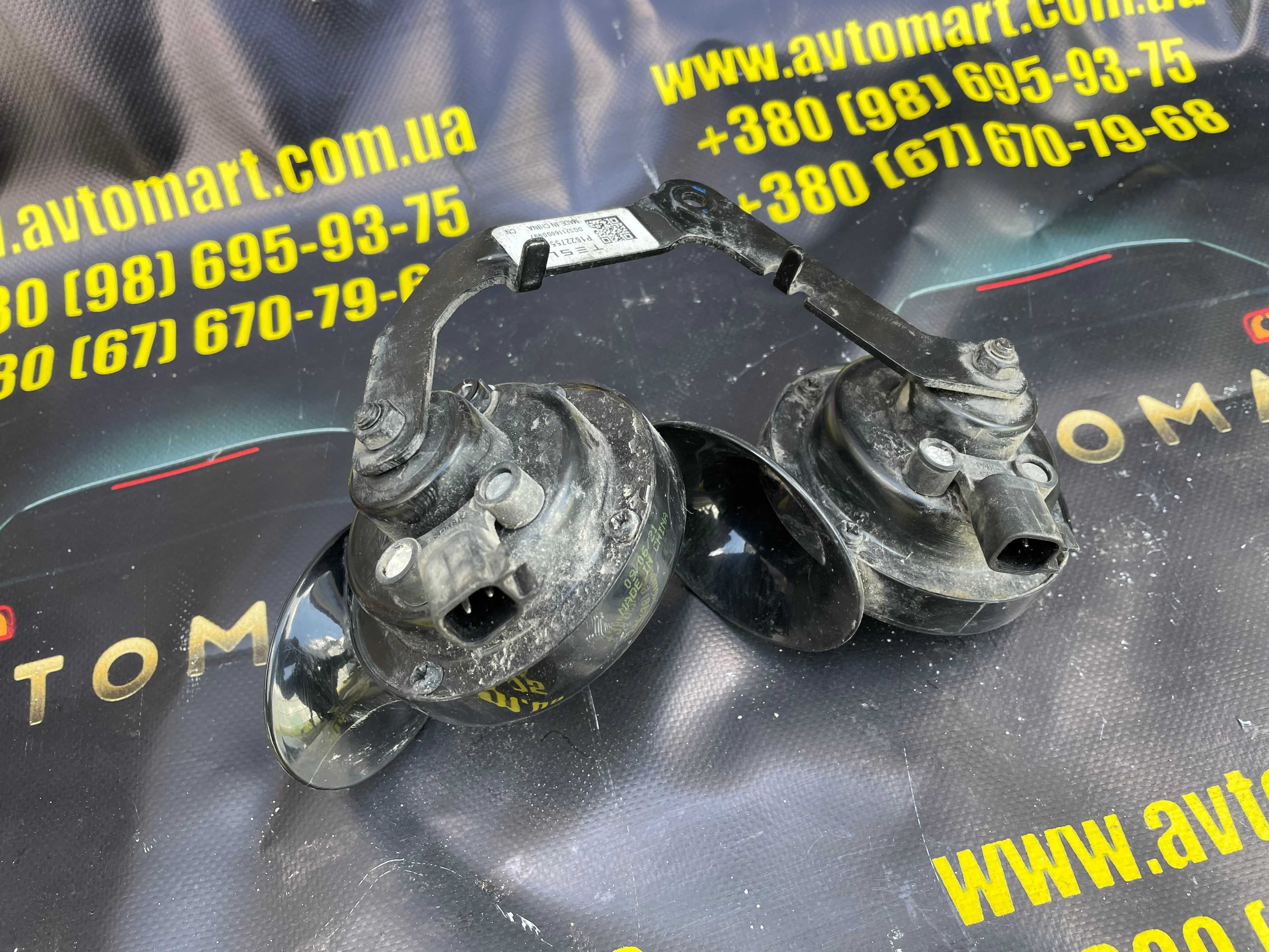 Клаксон Tesla Y сигнал в комплекті з кріпленням Tesla Y 1622755-00-B