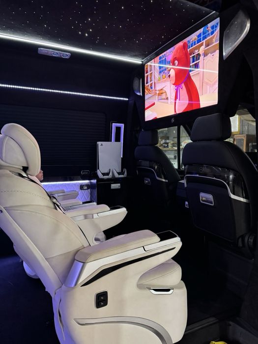 Mercedes VIP реклайнер по Україні та в Європу. Трансфер VIP таксі 24/7