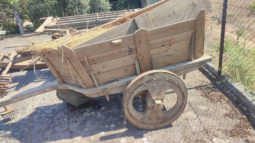 Carro de bois e outros