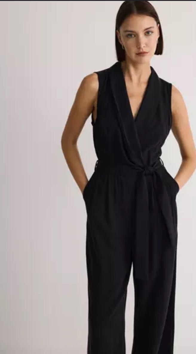Kombinezon czarny marki H&M