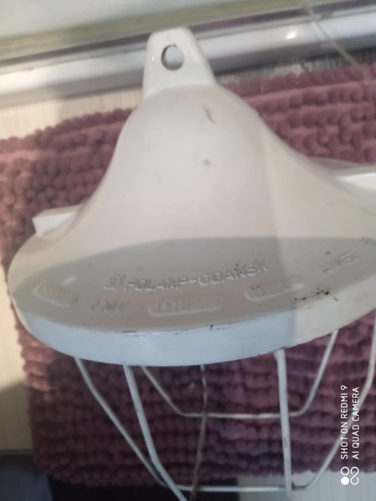 Lampa przemysłowa. PRL