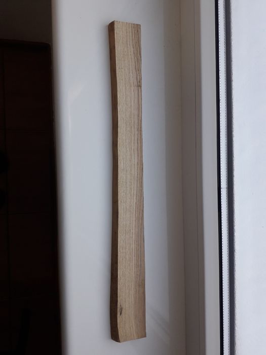 Deseczka z prawdziwego drewna co była kiedyś drzewa fragmentem