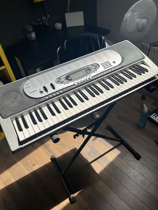 Keyboard Casio CTK 573